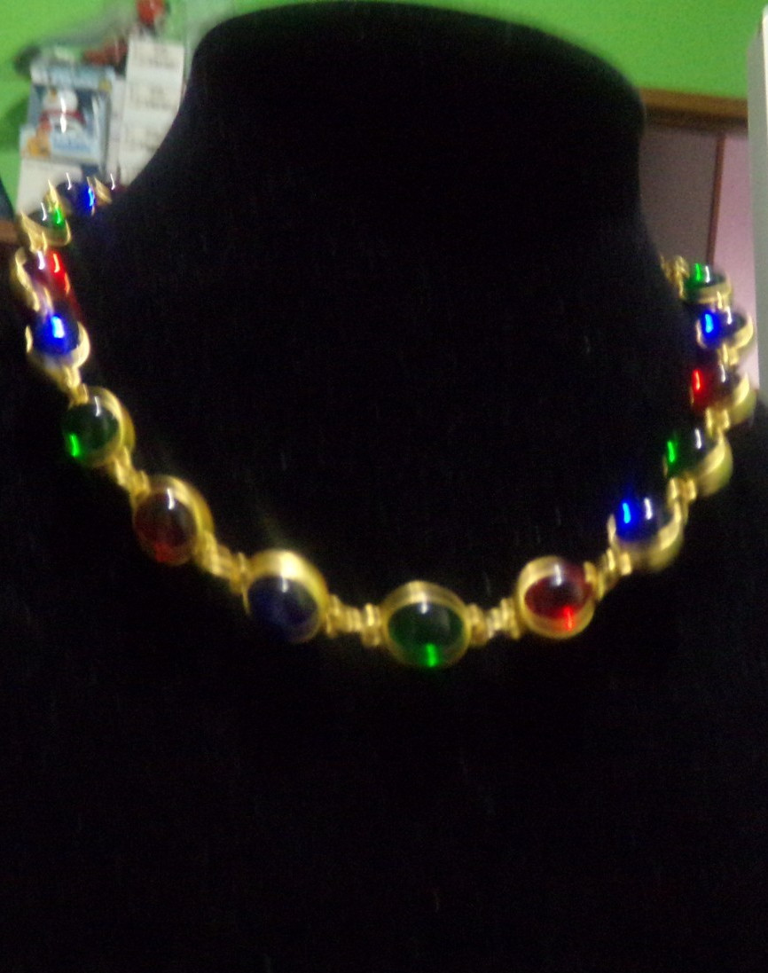GOLDTONE MULTI COLOR LUCITE BEADS GRIPOX MOGUL STYLE NECKLACE