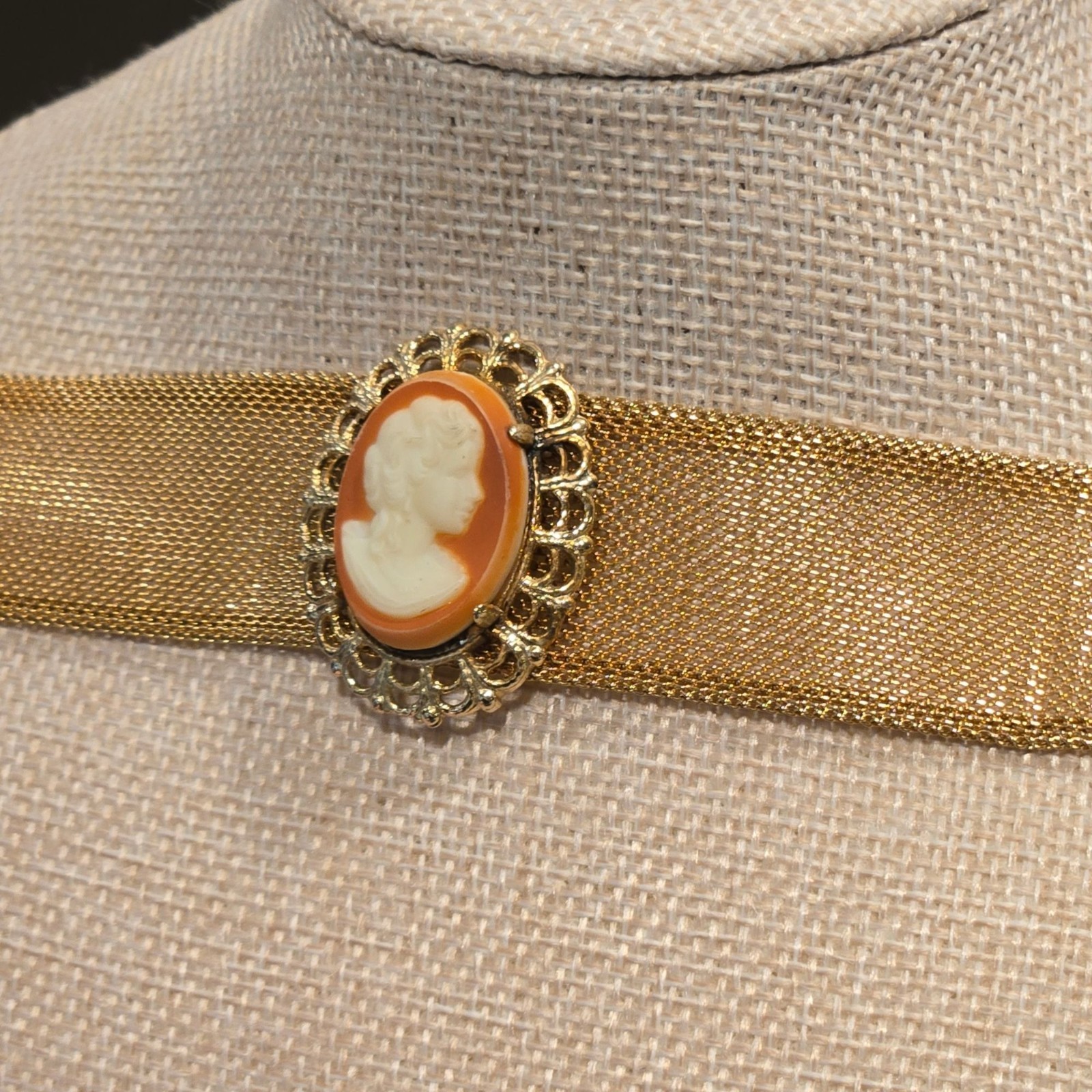 Vintage Coro Cameo choker necklace Gold Tone Mesh Lady Portrait Filigree Estate