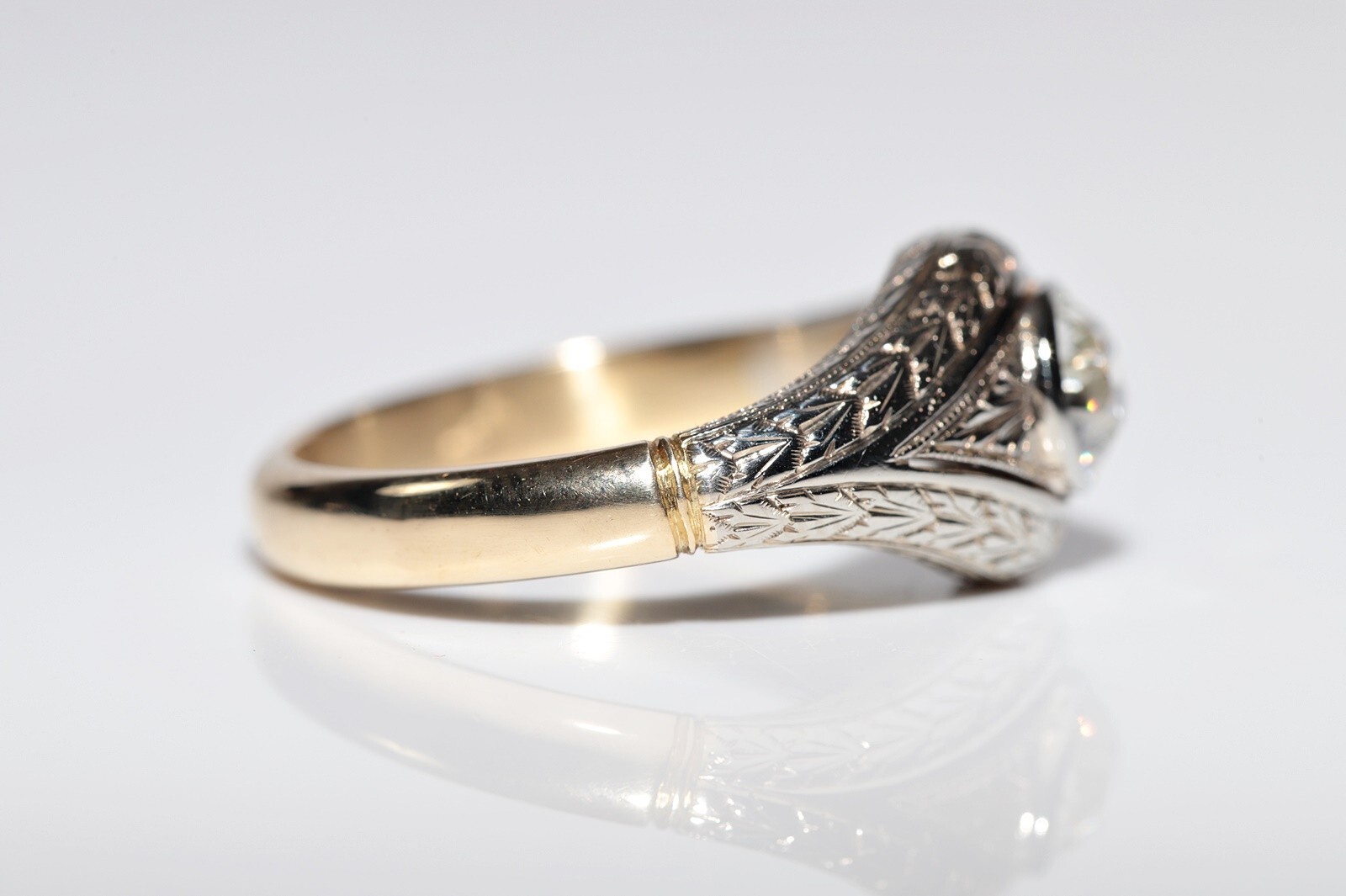 Antique Circa 1920s Art Deco 18k Gold Natural Diamond Decorated Solitaire Ring