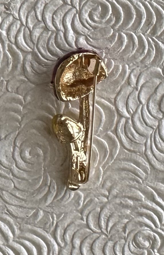 Mushroom vintage style enamel on gold tone metal