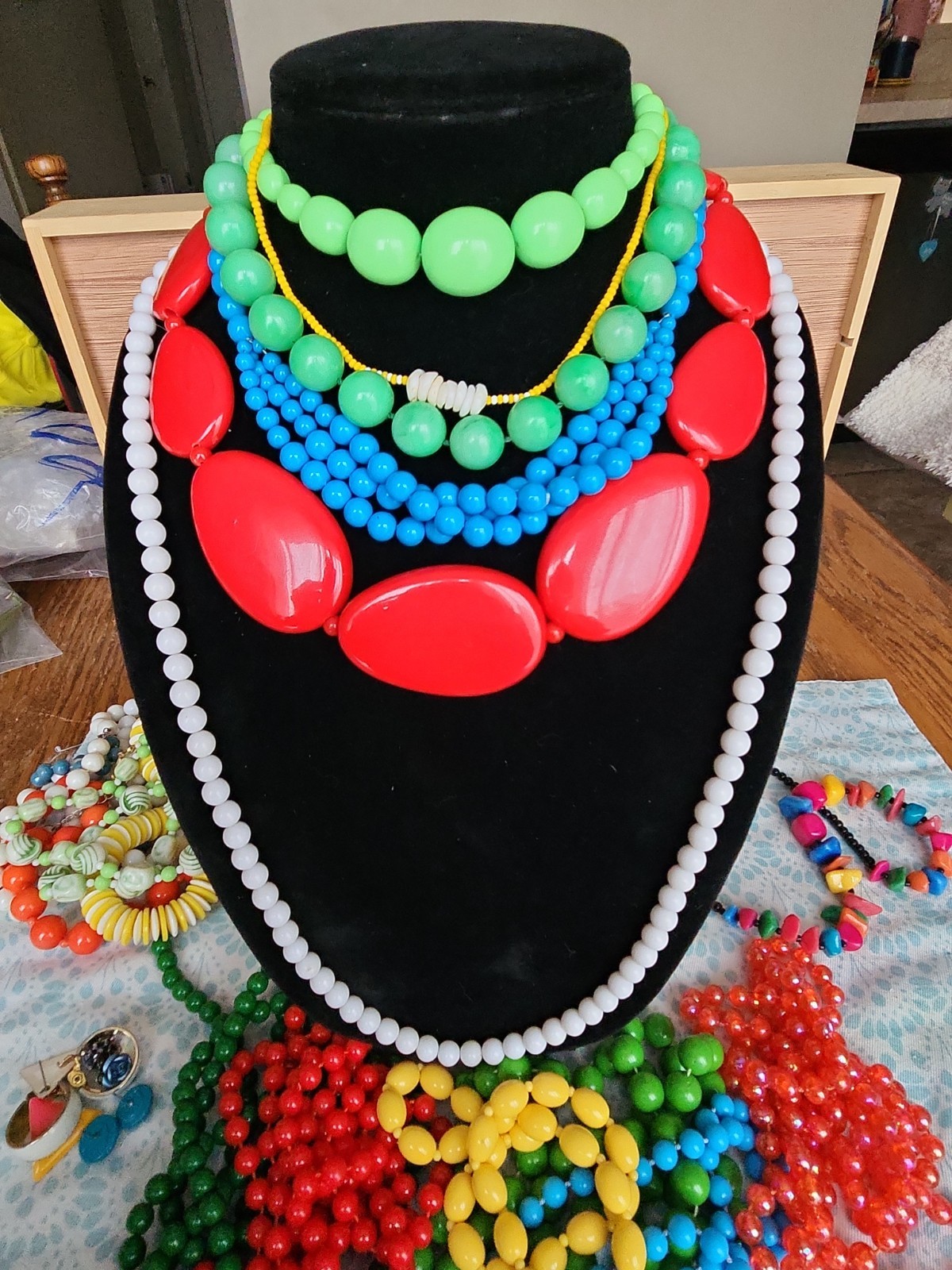 Huge Lot of Vintage Lucite acrylic Glass beaded Necklaces 1950s-1980s