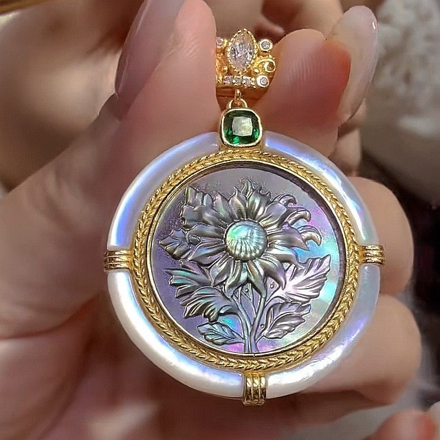 925 sterling silver gray Cameo shell vintage jewelry Pendant estate jewelry gift