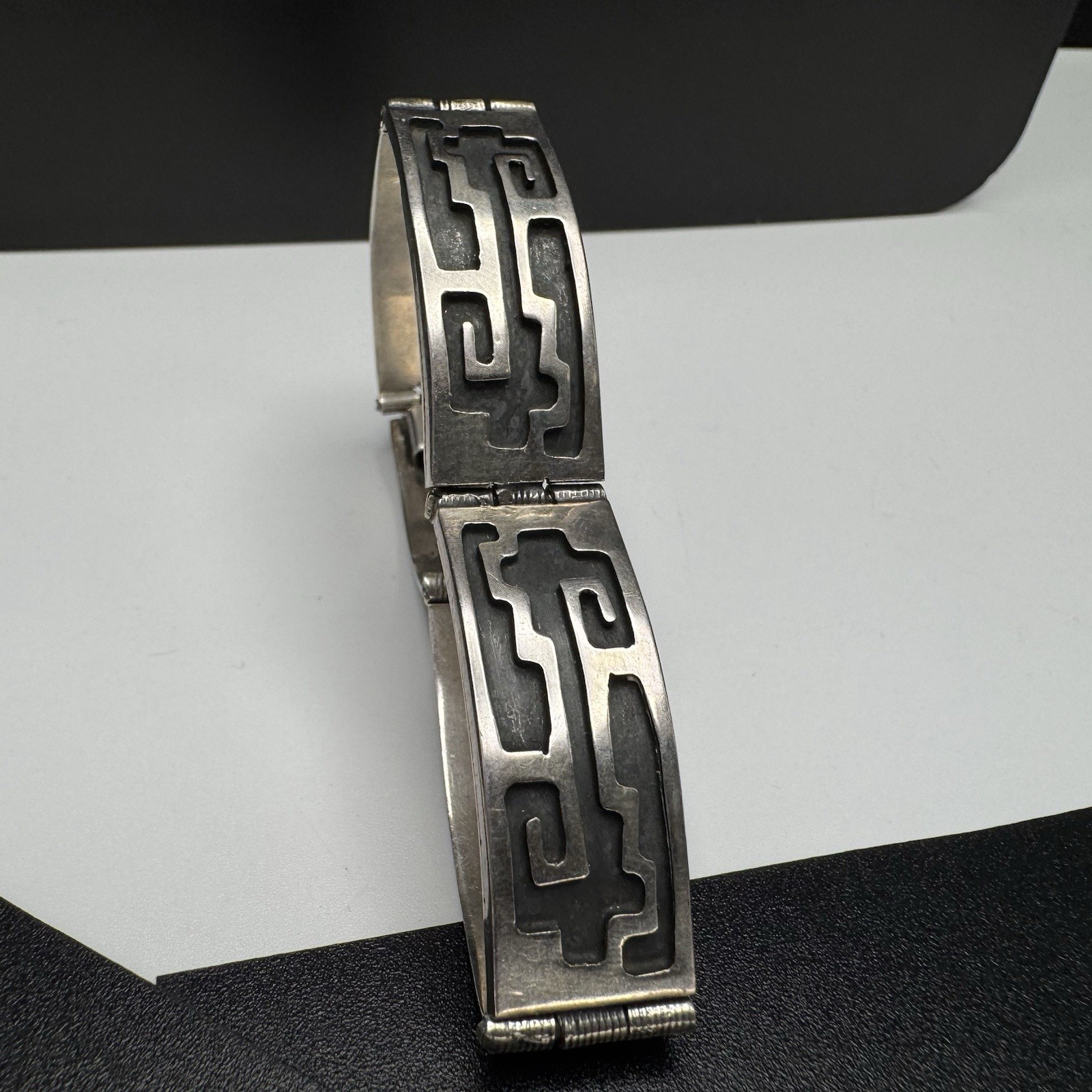 Vtg Mexican Sterling Silver Panel Bracelet Geometric Design IF-09 MEX925 32.9g