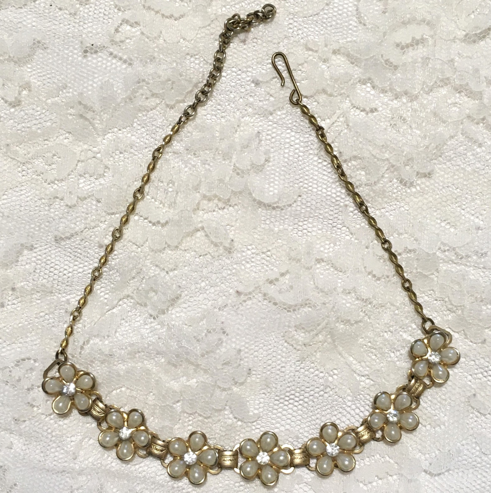 Vintage Boock Chain Floral Necklace Rhinestones Faux Pearls Gold Tone Statement