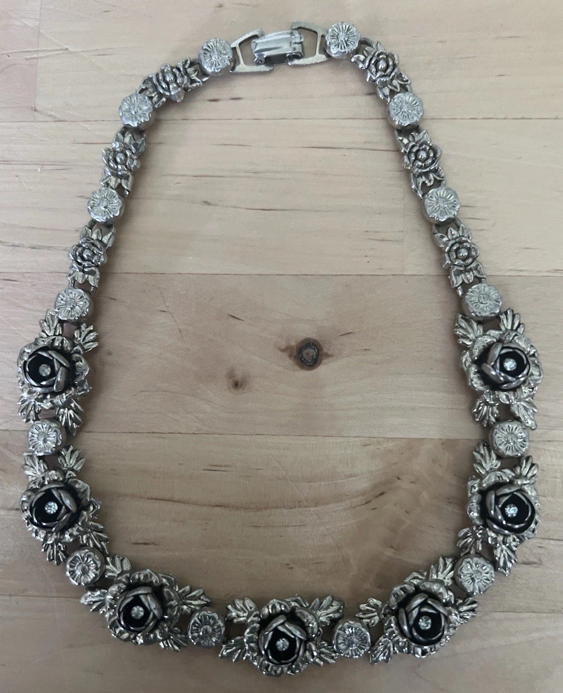 Vintage MCM Cabbage Rose Choker Necklace with Rhinestones Stunning 14.5” Long