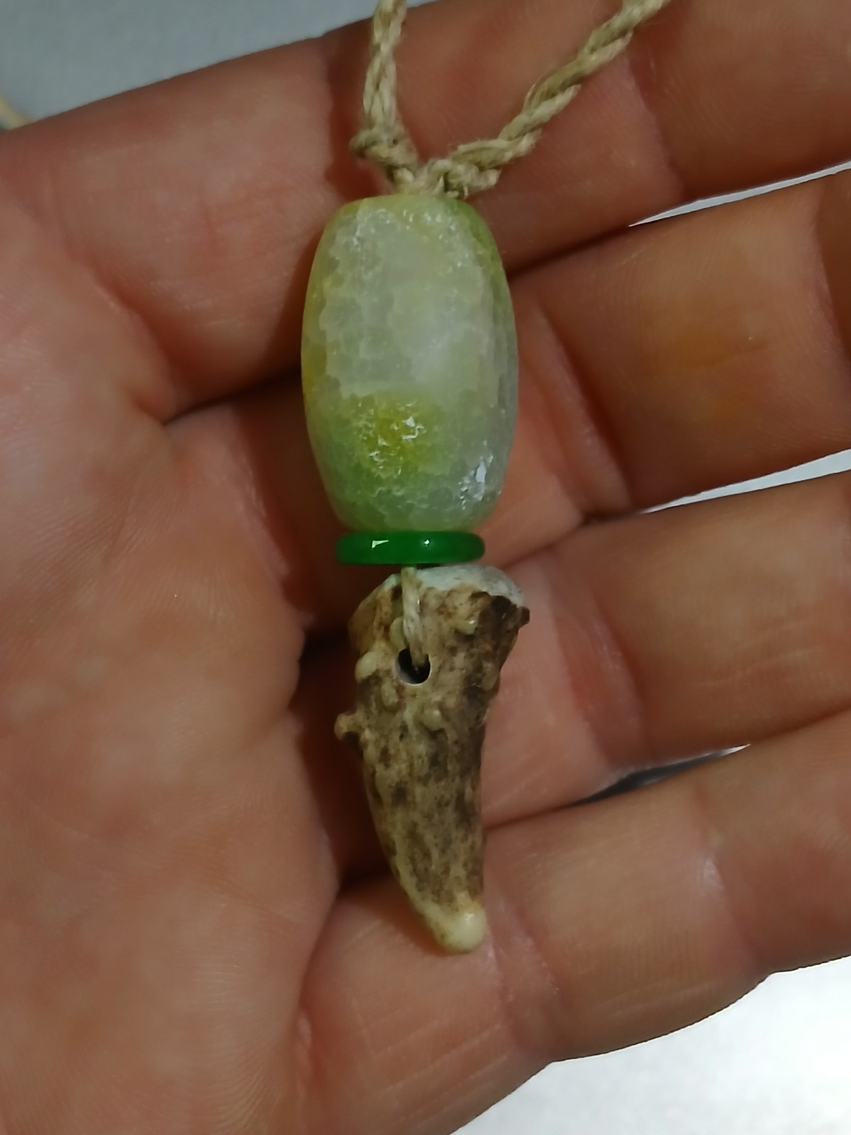 “Dragon Tooth – Dragon Egg” Necklace Hemp Cord Deer Tine, Agate Stone