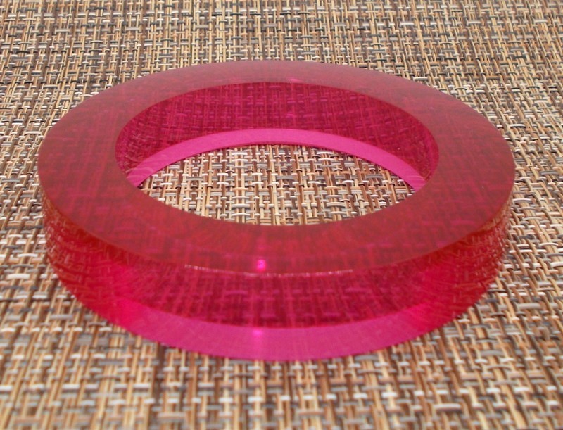 Vintage Clear Hot Pink Lucite Chunky Bangle Bracelet 1990s Designer 5/8″ Wide