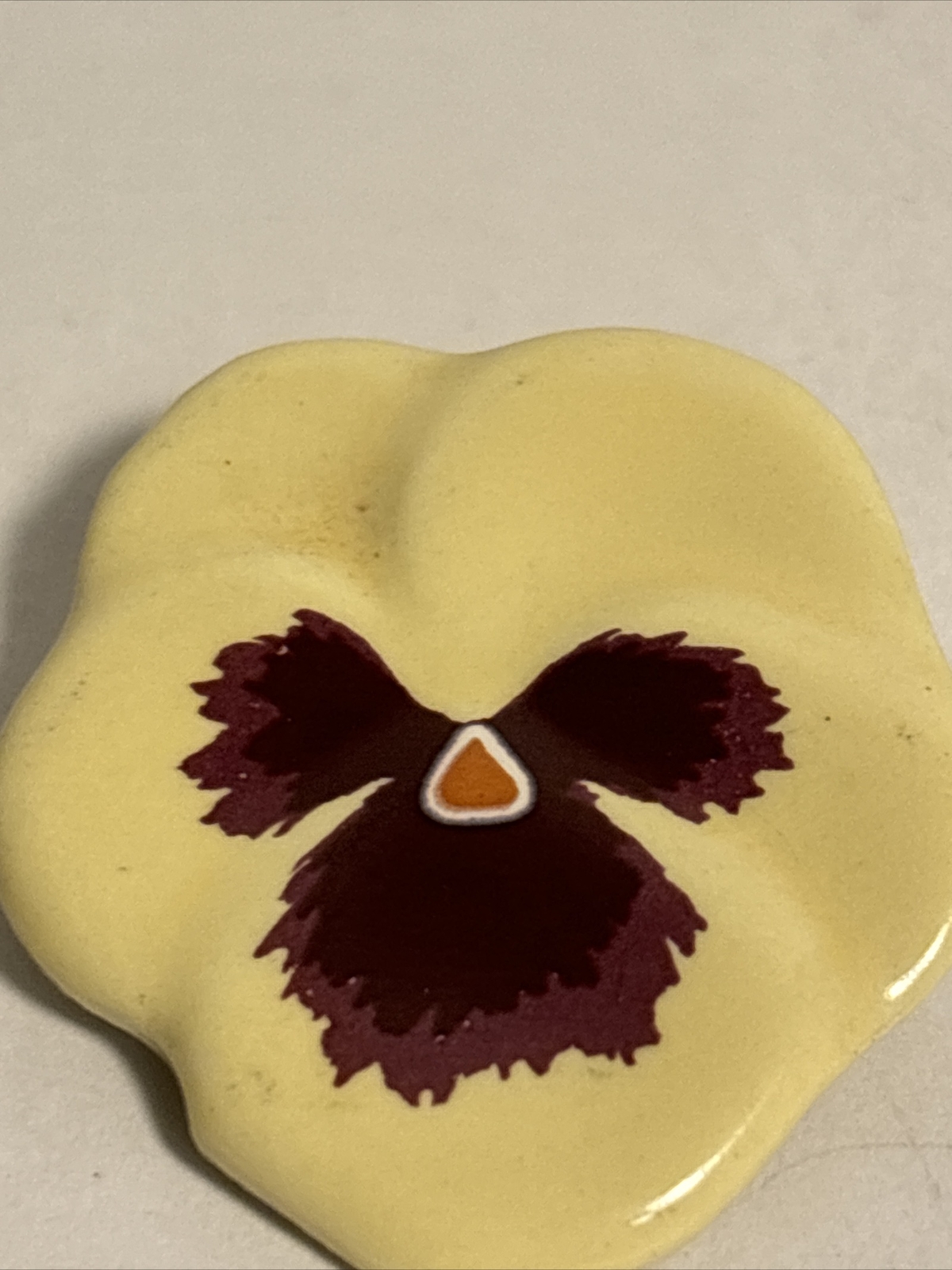 Avon Yellow Pansy Ceramic Vintage Brooch rare original