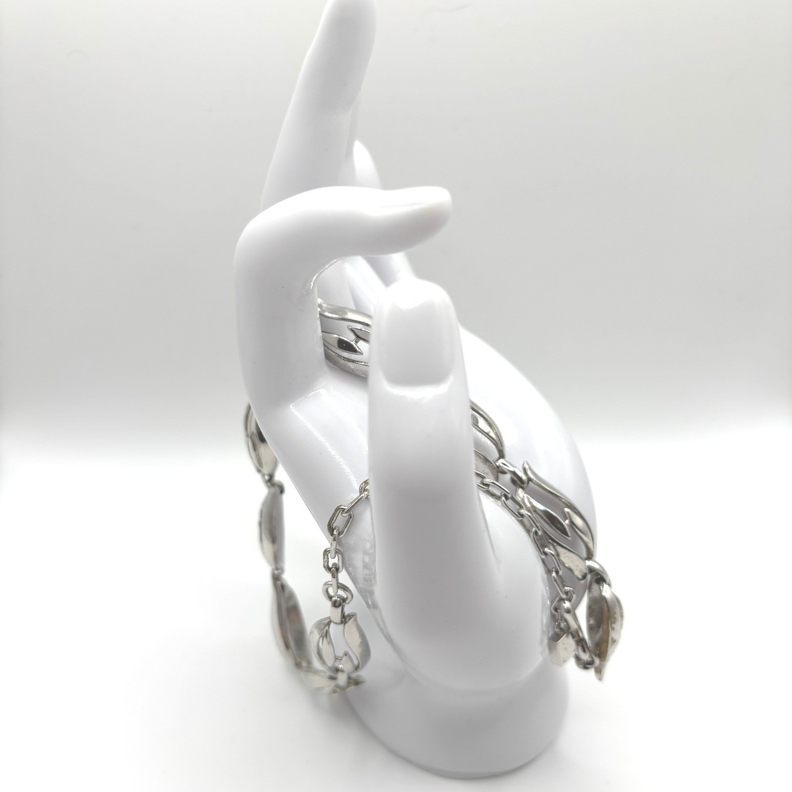 Vintage Silver Tone Leaf Link Choker Necklace MCM Adjustable J-Hook 15-17 Inch