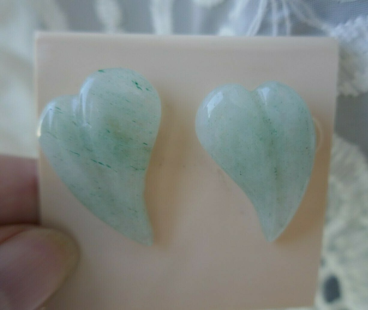 VTG 1980s Green Aventurine 30mm Curved Heart Shaped Pierced Earrings 1 + 1/8″ L
