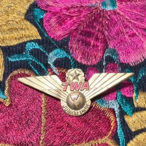 Vintage 1960’s TWA “Junior Pilot” Gold Tone Metal Flying Wings Souvenir Pin