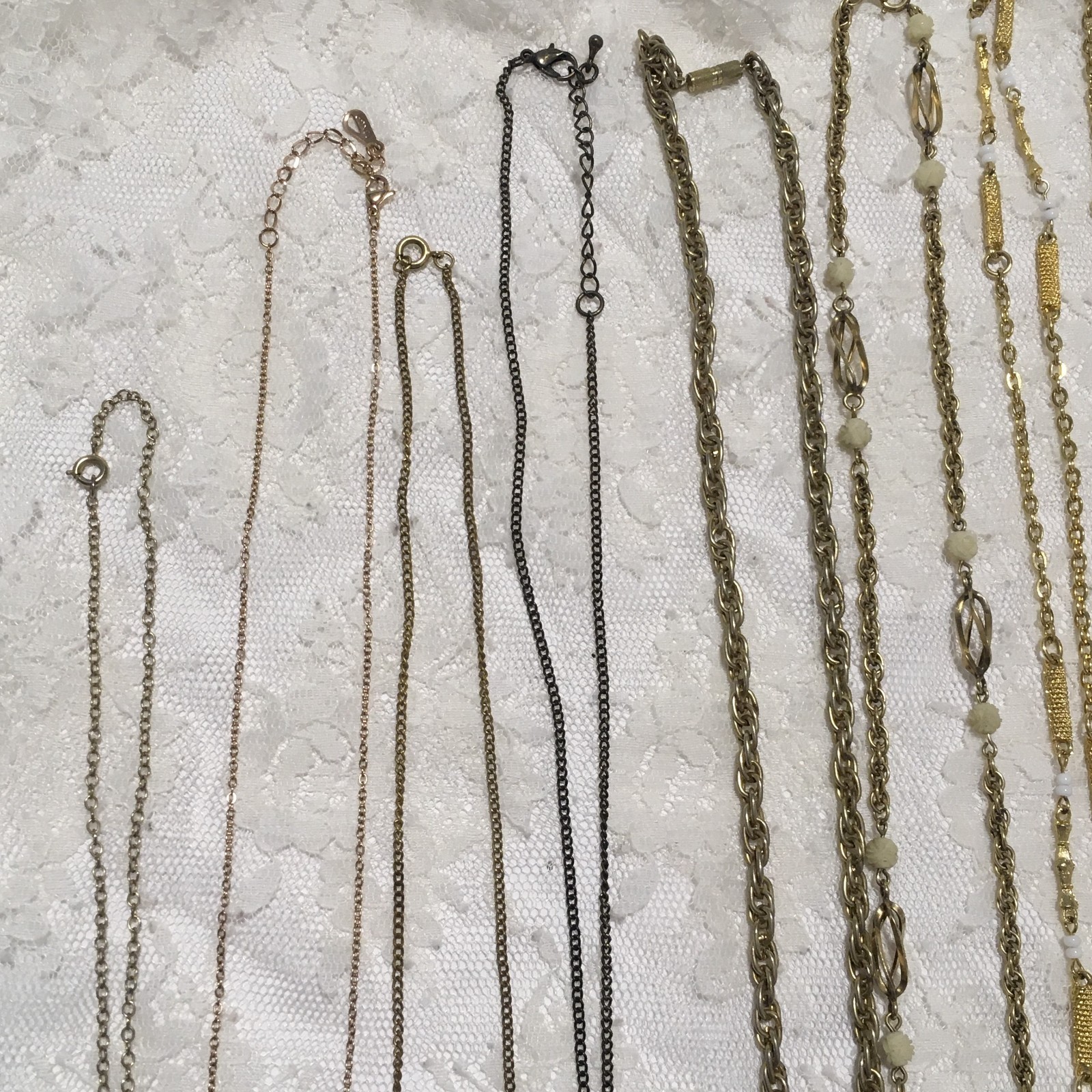 Vintage Necklace Lot Gold tones Lot of 10 Dainty Layering Modern -Vintage