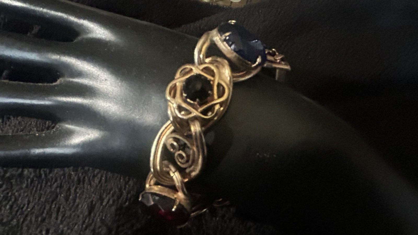 Vintage Victorian Revival Filigree Bracelet Intaglio Glass Stones Gold Tone