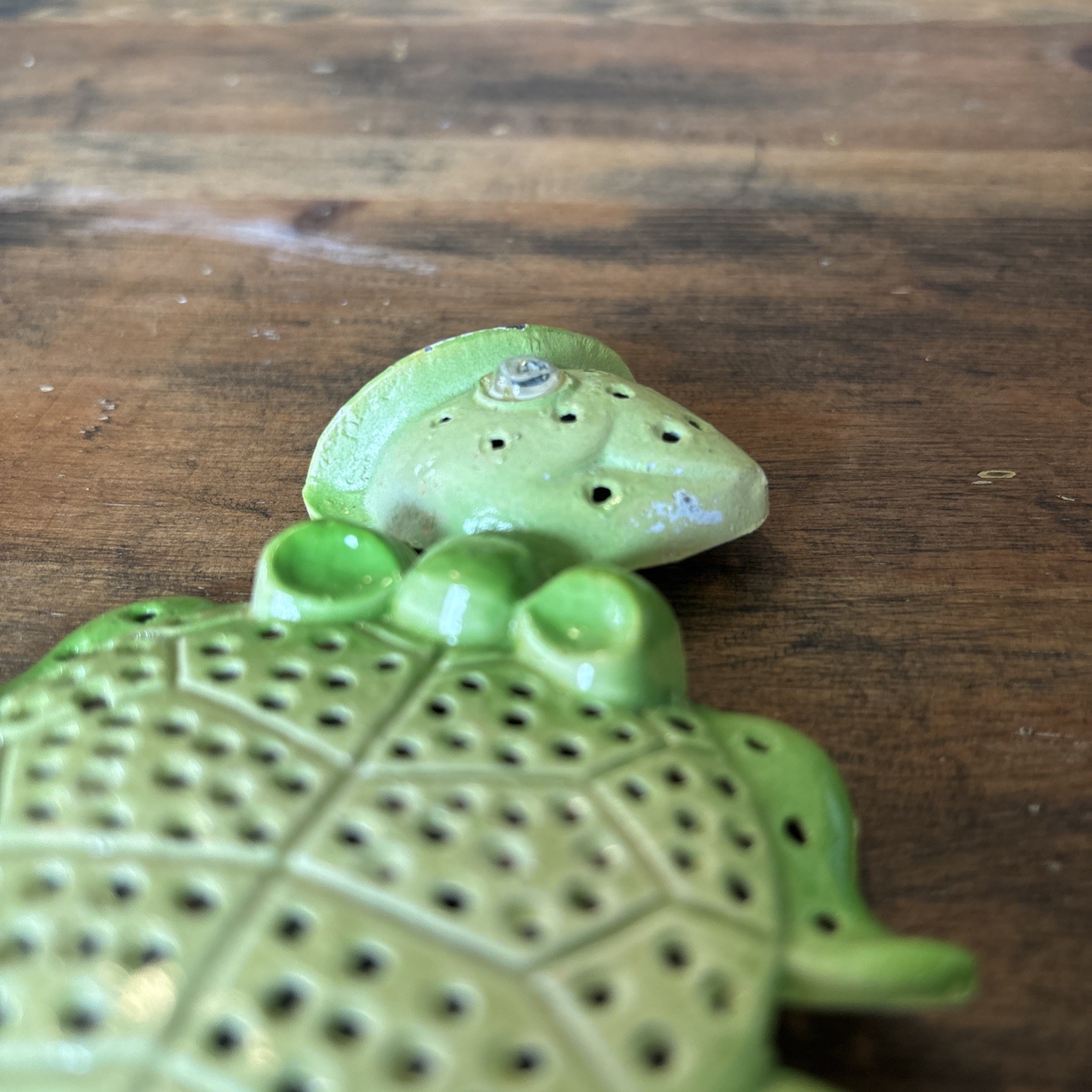 Vintage Revere Green 4.5” Cast Iron Turtle Earring Holder Display USA Googly Eye