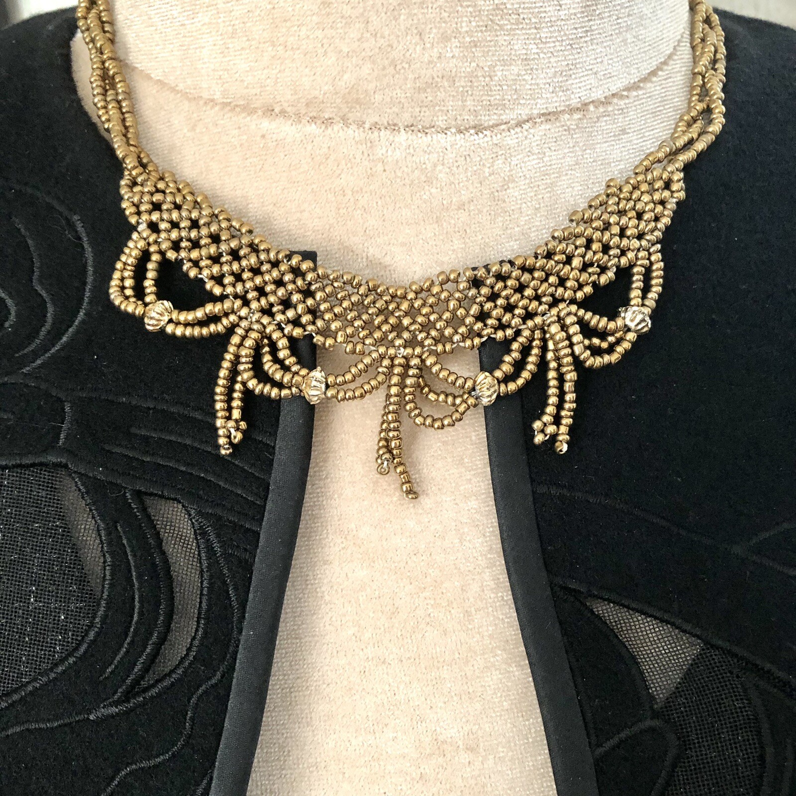 Art Deco Style Fringe Beaded Layered Necklaces Queen Word Pendant Necklace