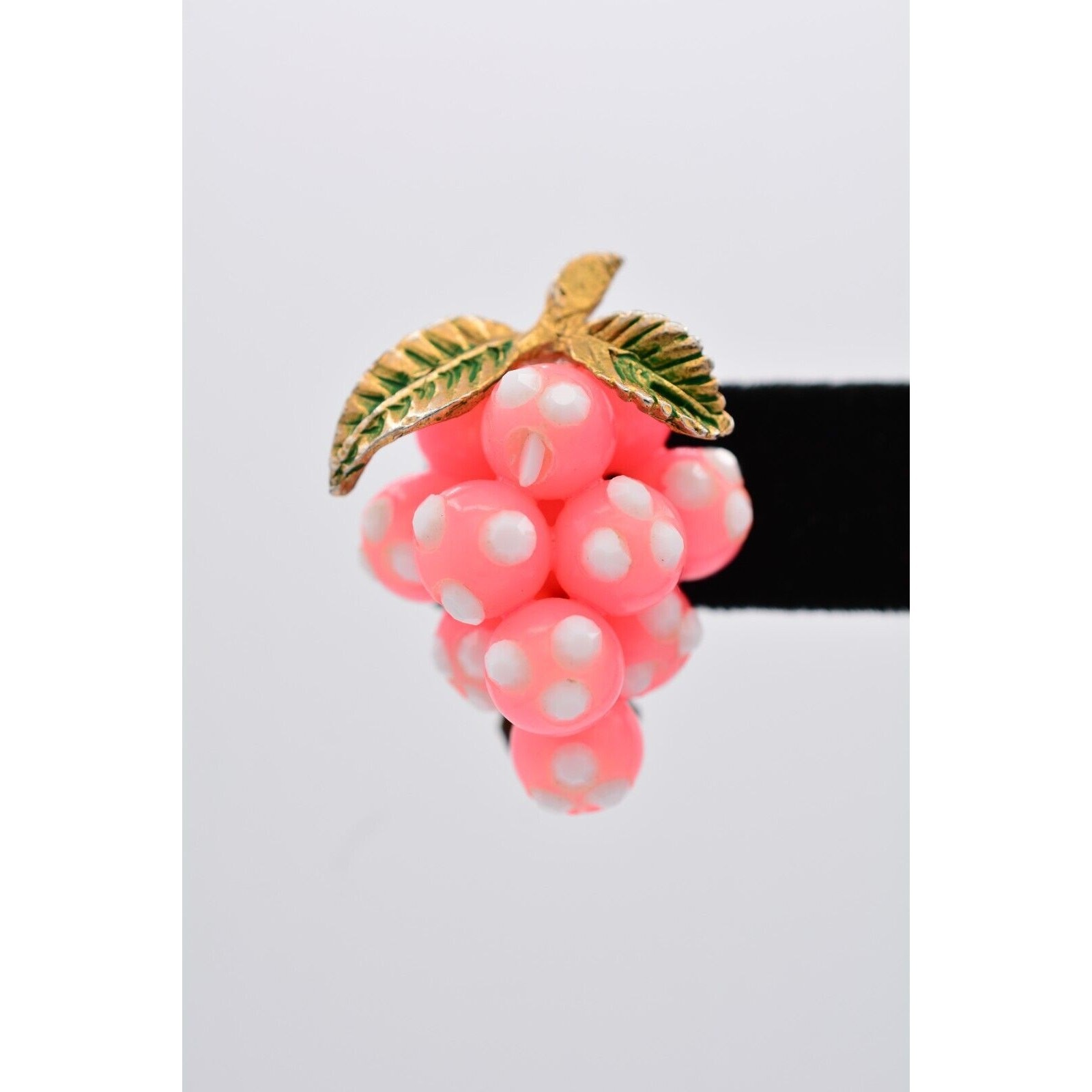 Vintage Grapes Clip On Earrings Pink Glass Resin Enamel Chunky Antique 50s BinAY