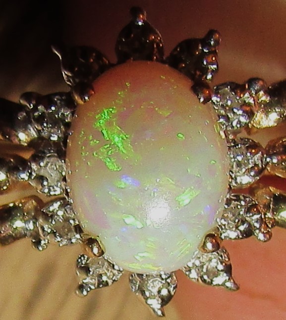 VINTAGE 14K GOLD, OPAL, & DIAMOND CLUSTER RING, 2.7 grams, SIZE 5, SIGNED BJ