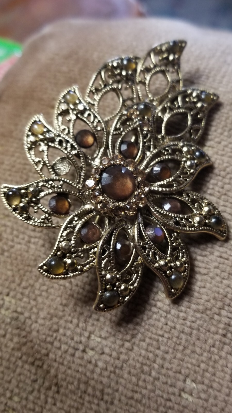Vintage Antiqued Gold tone Floral Peach Brown Rhinestone Brooch Pin
