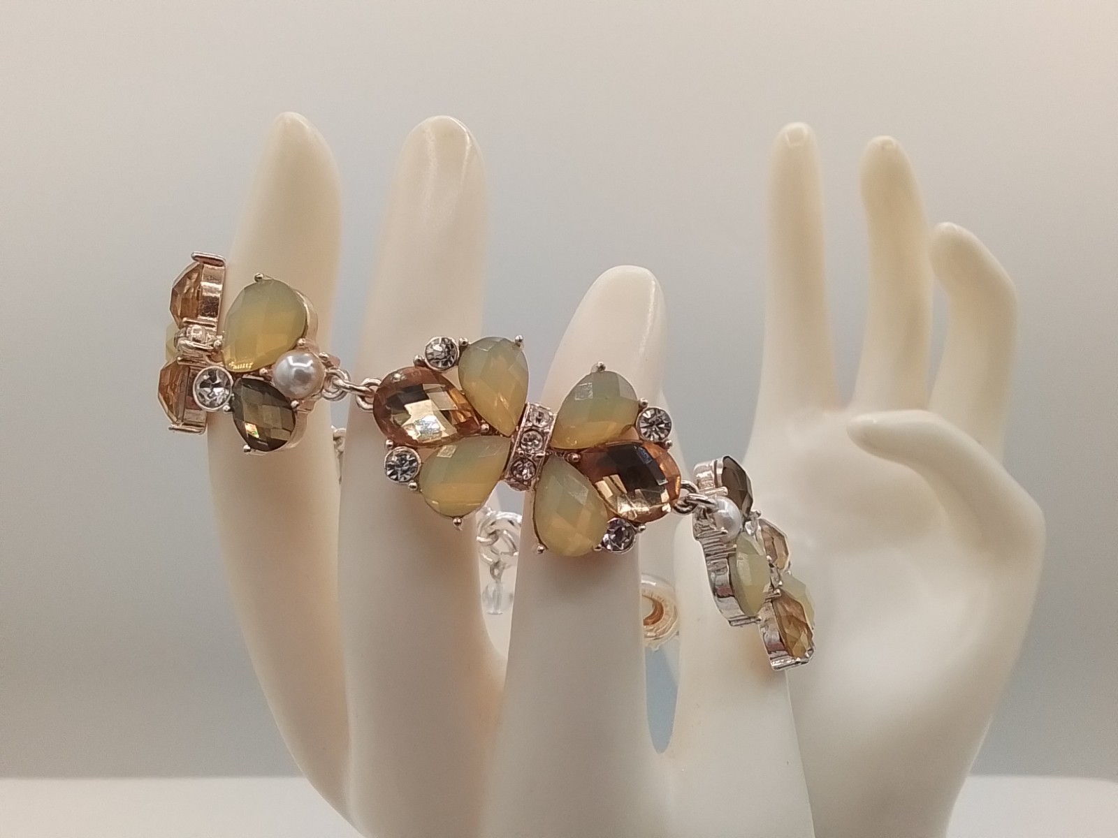 MILKY YELLOW FACETED HONEY-HUED MORPHO BUTTERFLY INSECT MOTIF TENNIS BRACELET