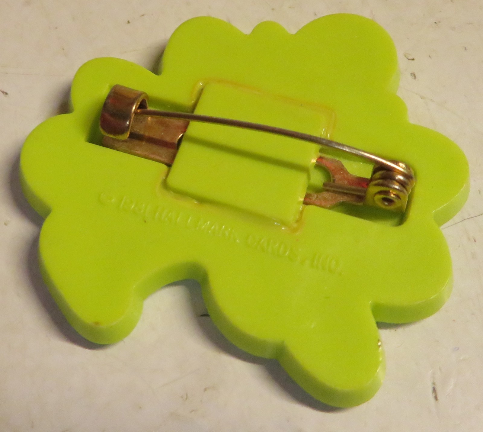 Hallmark Cards Leprechaun Plastic St. Patrick’s Shamrock Clover Brooch Pin 1981