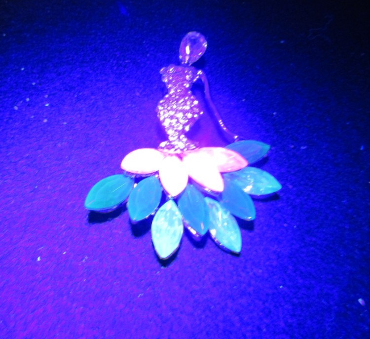SILVER TONE MULTICOLOR CRYSTAL MERAID BROOCH GLOWS 2.5″