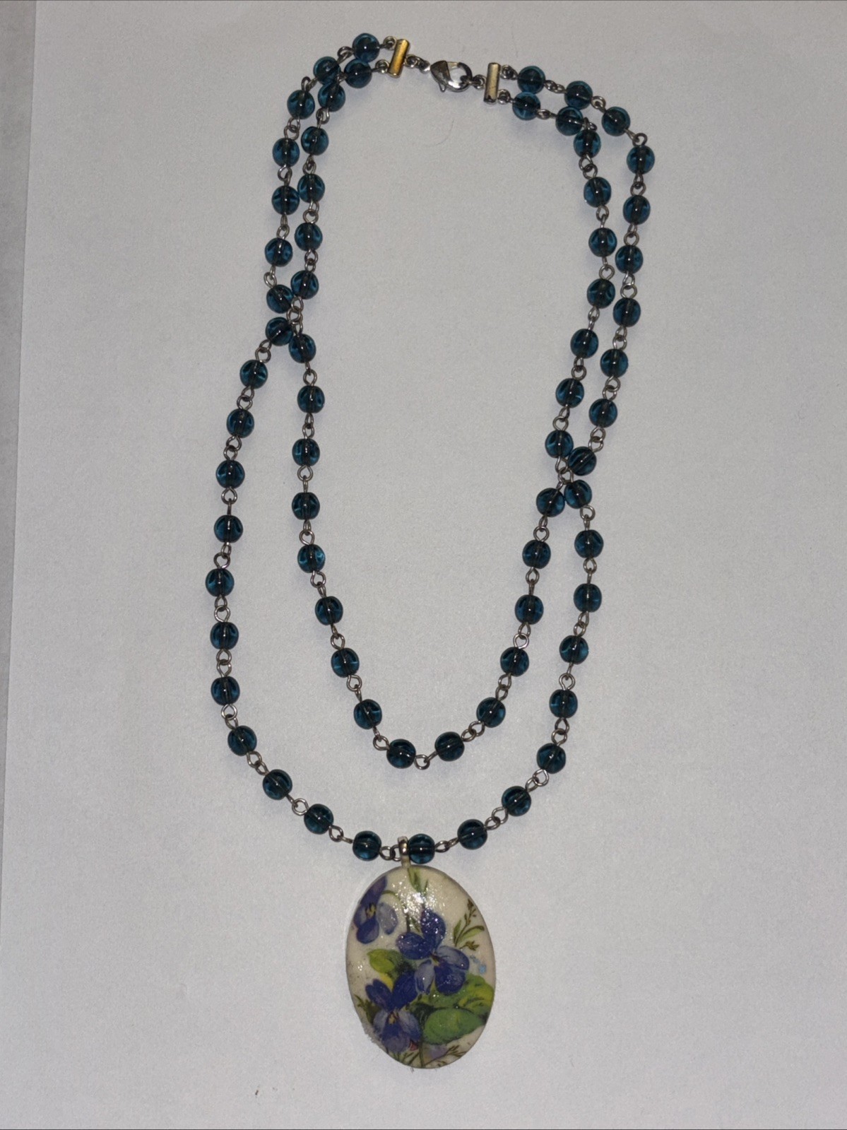 Vintage Violet Flower Decoupage Pendant Necklace Blue Beaded Cottagecore 16”