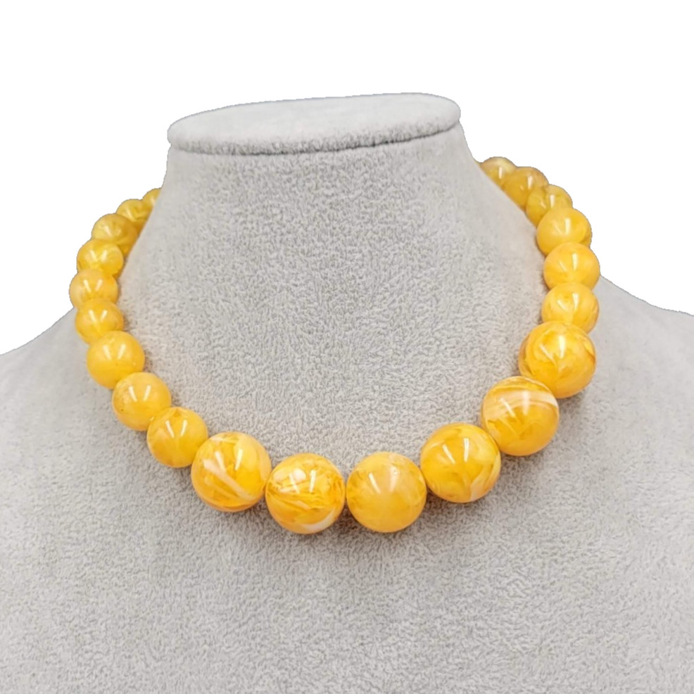 Vintage Marbled Yellow Bead Necklace Pin-Up Retro Costume 15″-18″
