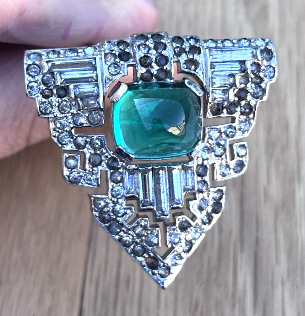 Antique 1933 Green Glass Art Deco Triangle Scarf Dress Clip Brooch Pin Set