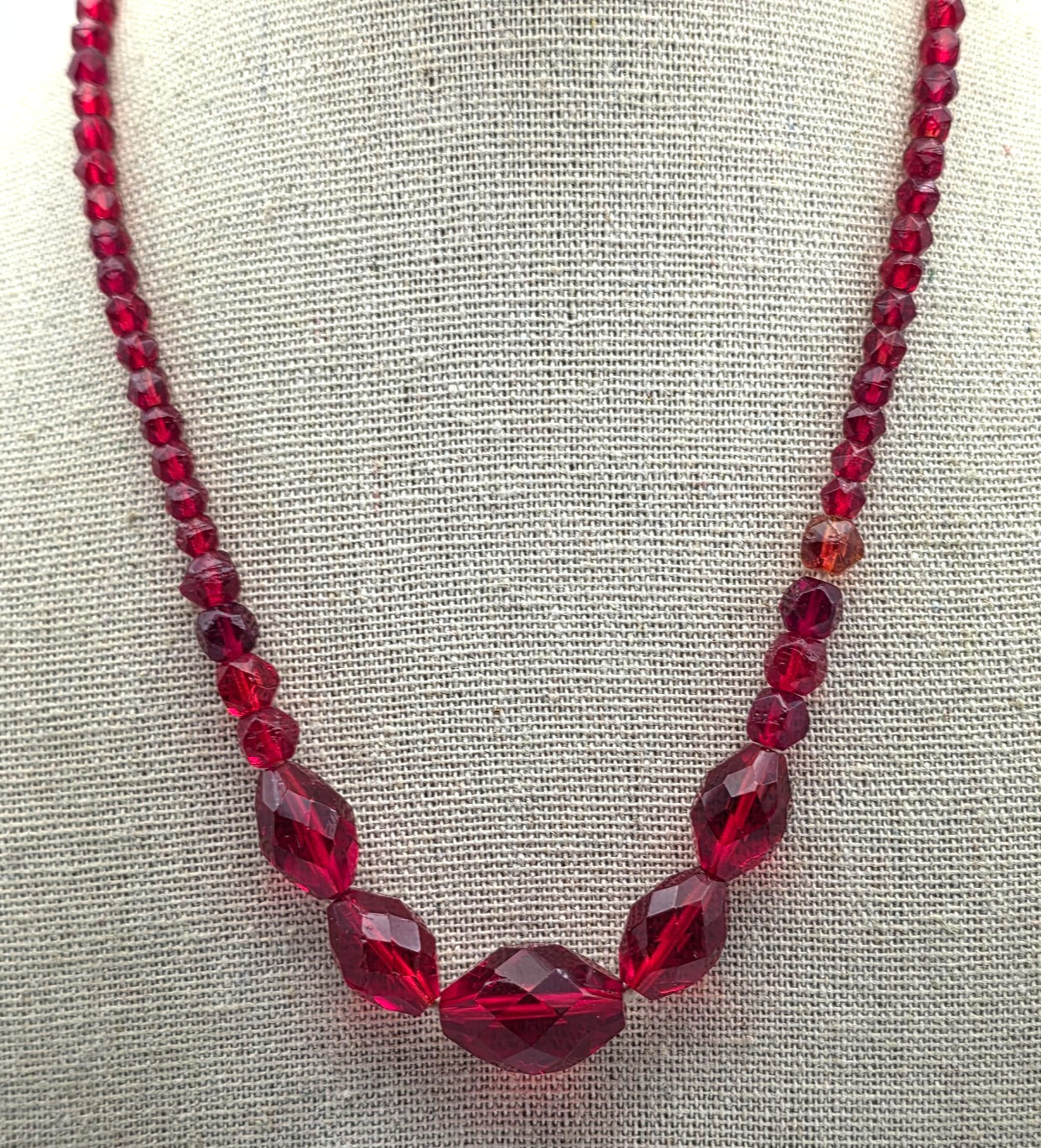 Vintage Czechoslovakia Red Faceted Crystal Glass Beaded Necklace 16″