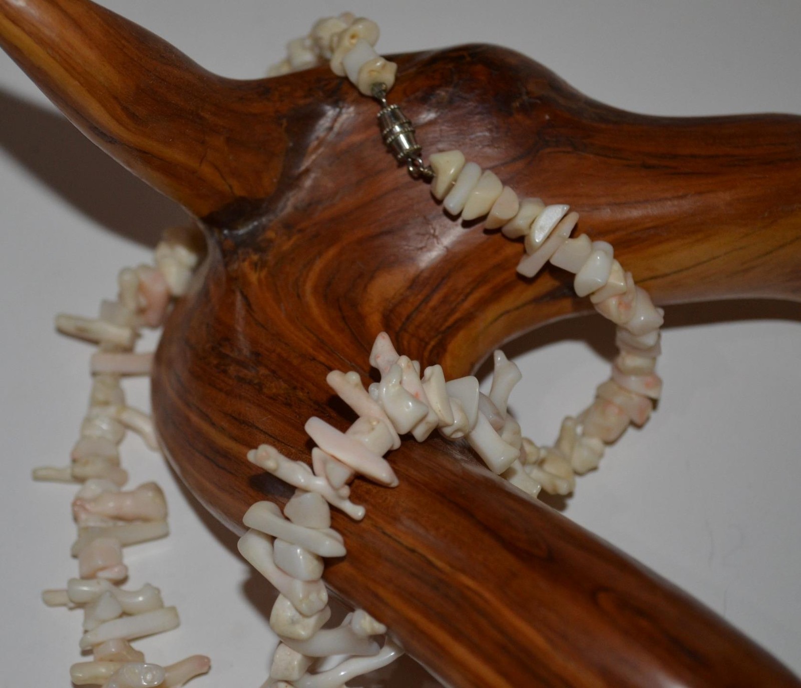 Vintage Angel Skin White Blush Pink Natural Branch Coral 20” Beaded Necklace