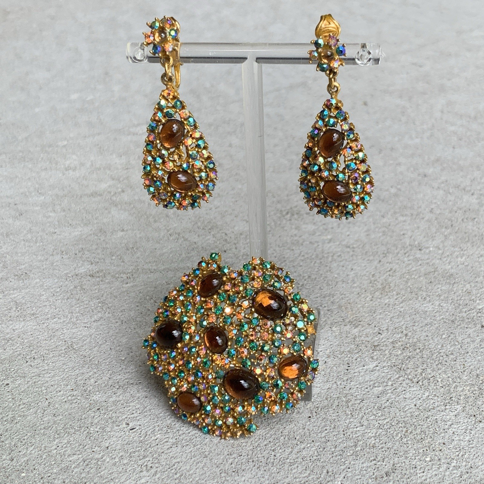 Vintage Mode-Art Signed “ART” Rhinestone Brooch & Earrings Set Aurora Borealis