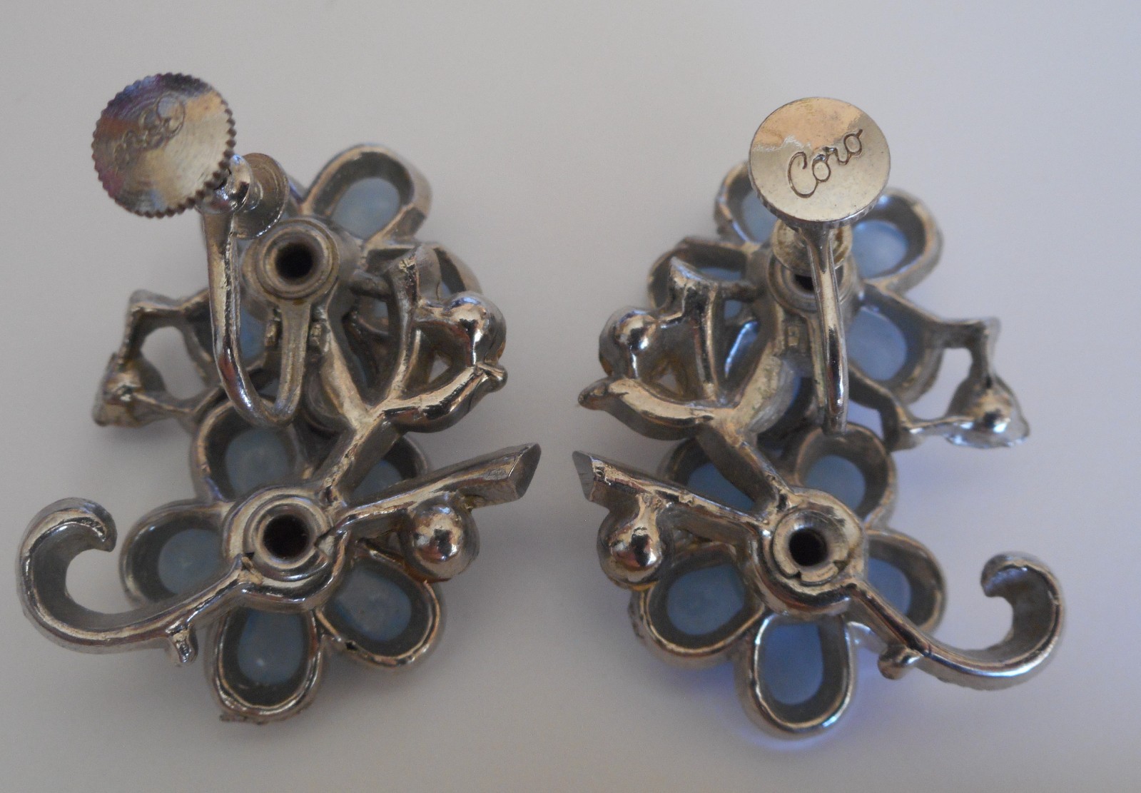 Coro Earrings . Vintage Screw Post . Blue with White Metal Setting