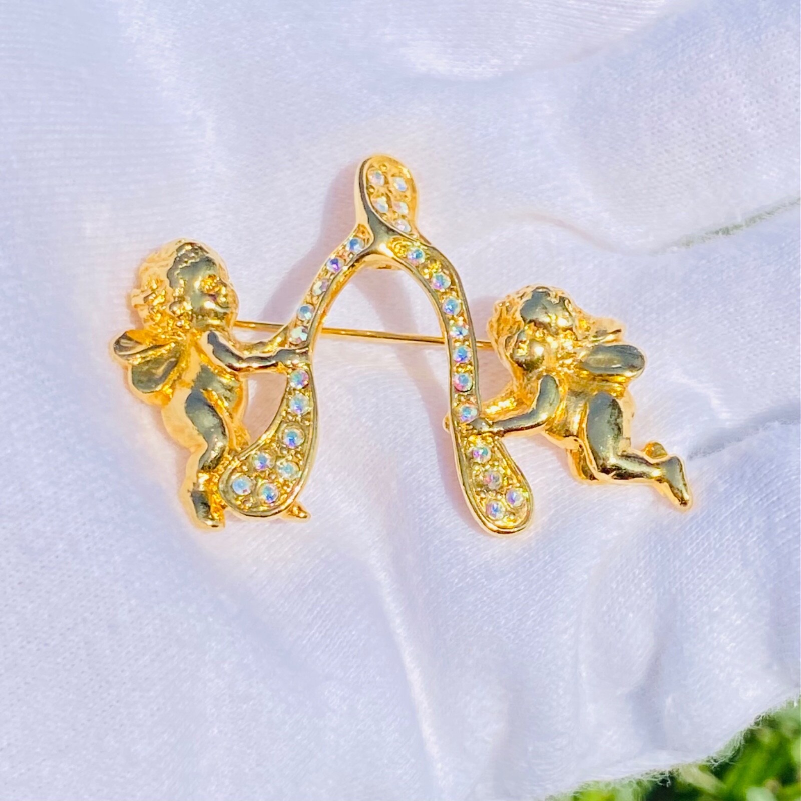 Sparkling Kirk’s Folly Signed Gold Tone Angel Cherub Wishbone Brooch Pin