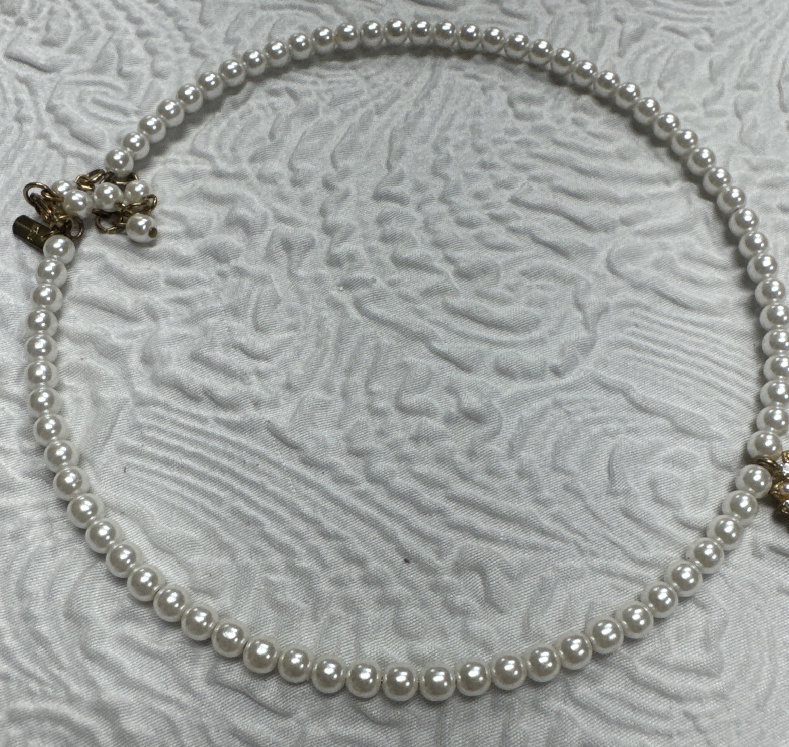 VINTAGE ANNE KLEIN Signed Faux Pearl Collar DESIGNER NECKLACE Sunburst Pendant