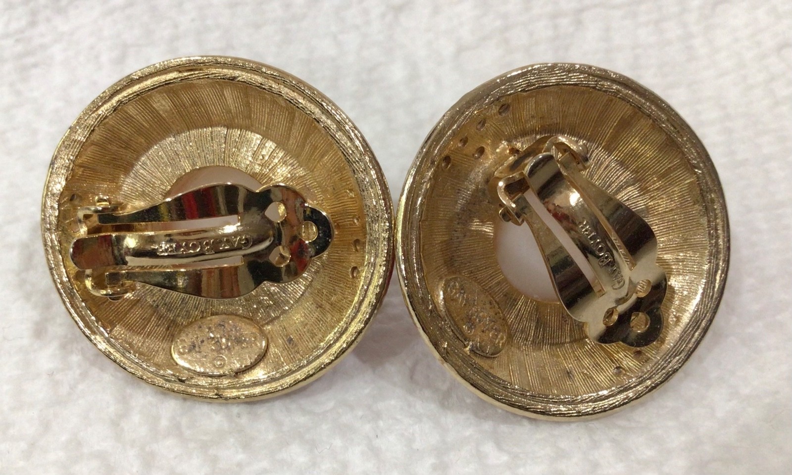 Gay Boyer Faux Pearl Red Enamel Gold Tone Clip On Earrings Vintage