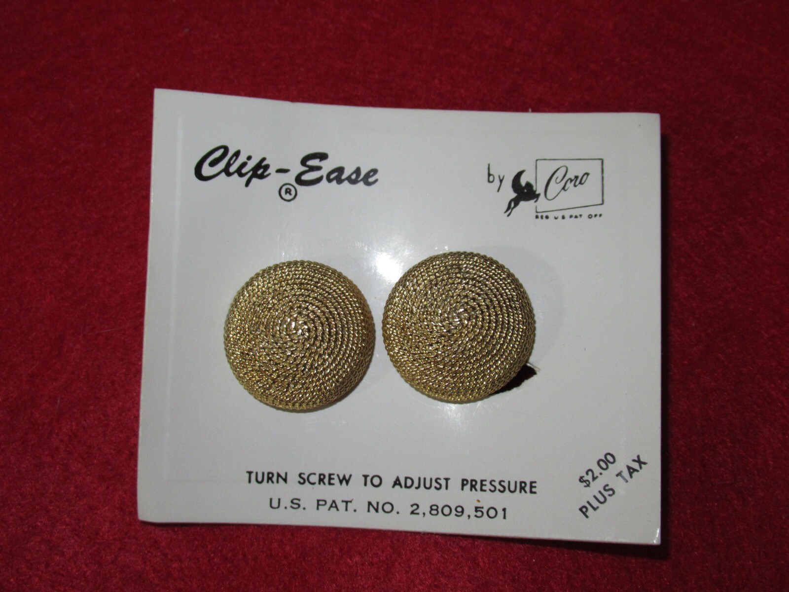 Vintage CORO PEGASUS New Gold tone Adjustable Clip On Earrings NOS
