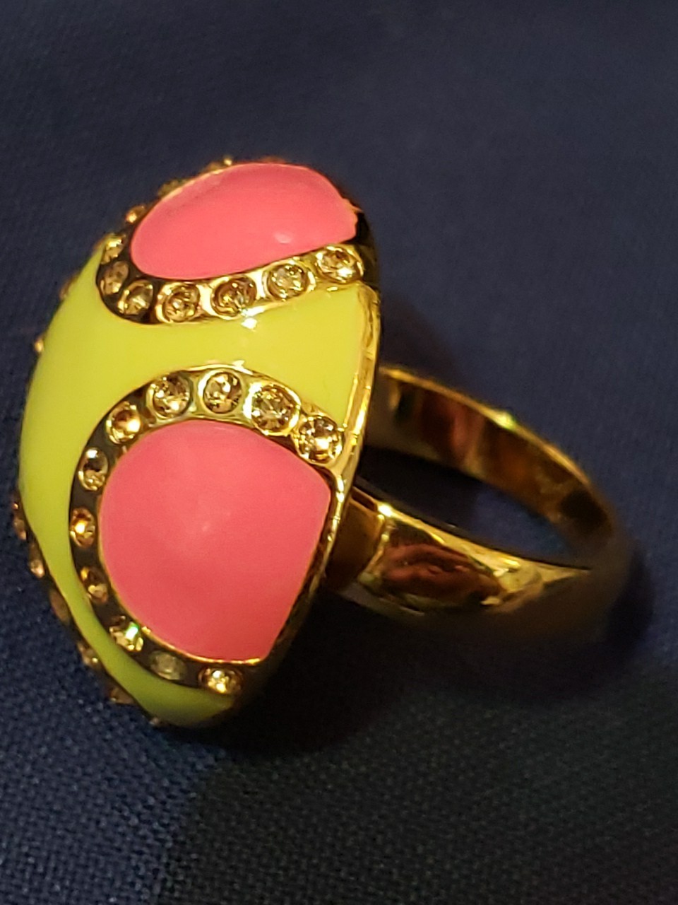 Vintage Kate Spade Statement Ring Bold Pink and Green Dome Design sz 5 1/2 (T110