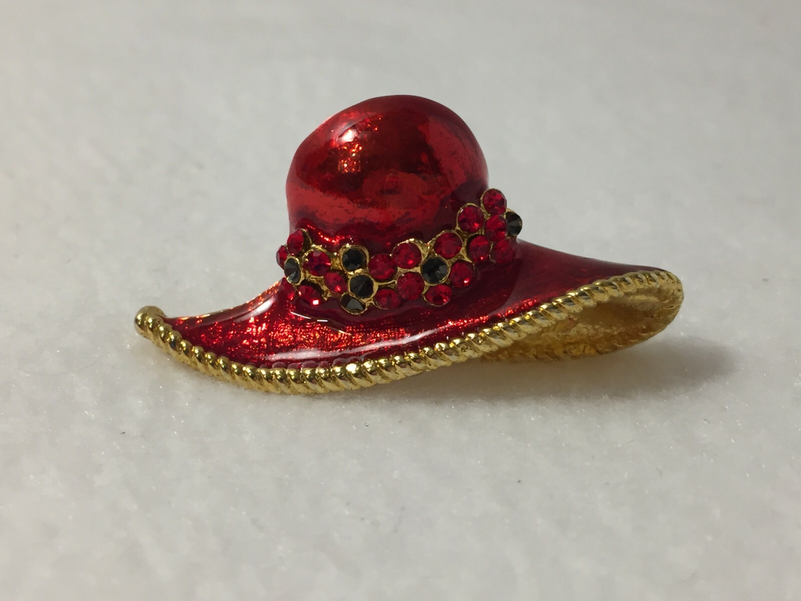 Red Hat Society Women’s Brooch Pin Button Red, Purple with Gold Tone Metal