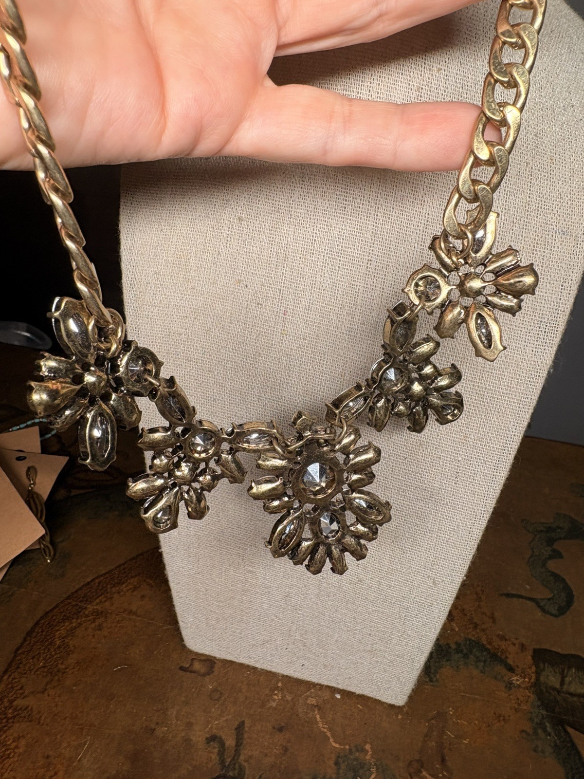 Vintage Romantic Gold Large Rhinestone Flower Bib Statement Necklace 16-18in