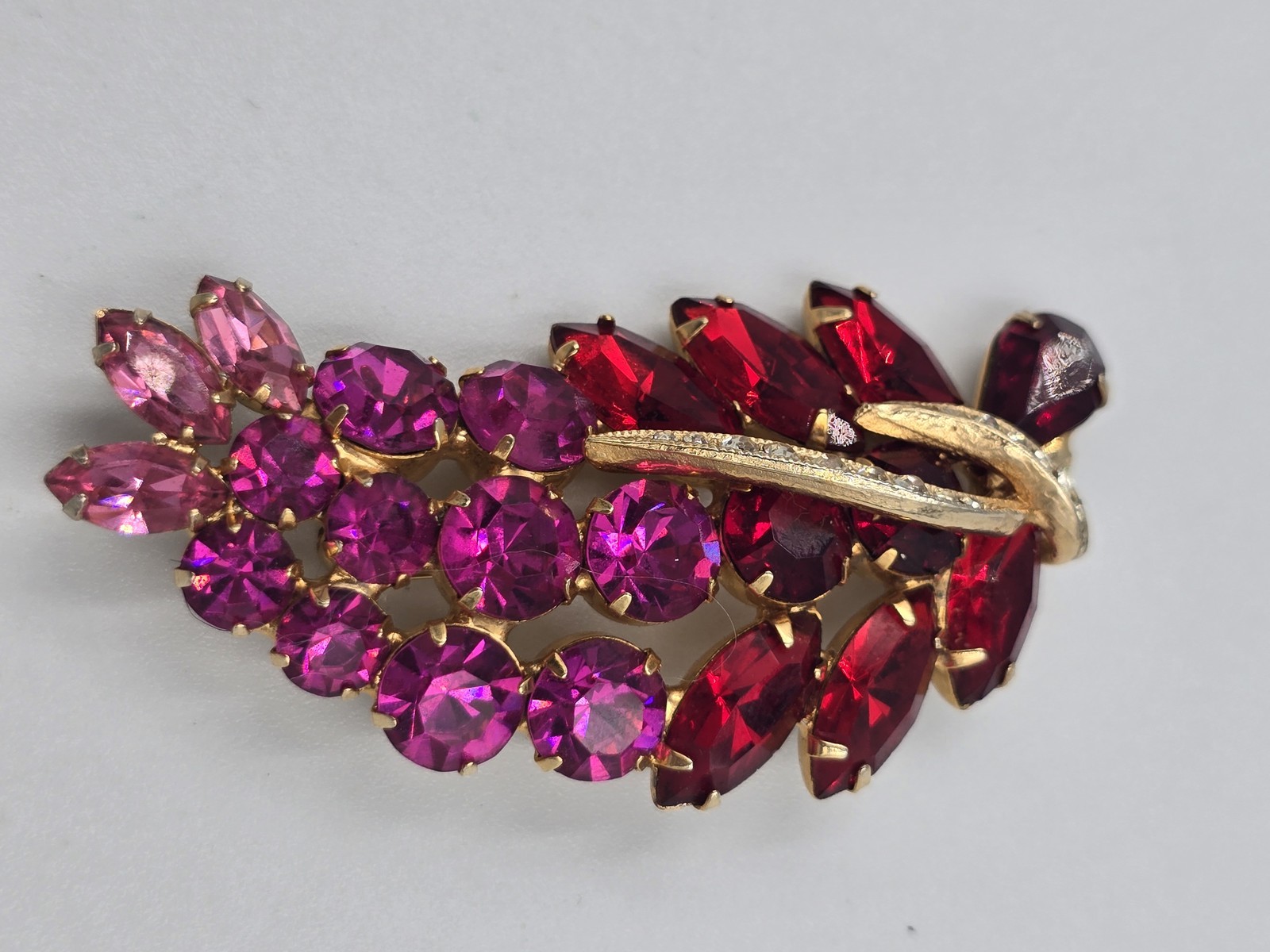 Vintage Rhinestone Brooch Red Pink Fuchsia Gold Tone Leaf Cluster Unsigned D&E?