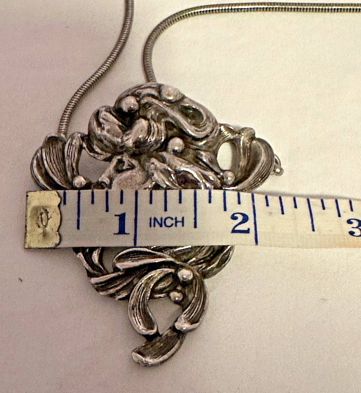 Vintage Art Nouveau W. Kerr American Beauty Woman ALVA Museum pendant necklace