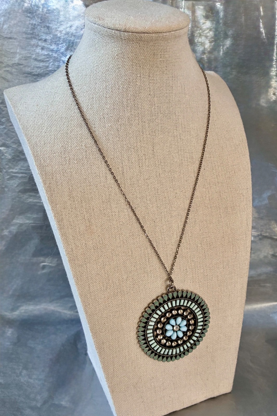 Vintage Zuni Inspired Necklace w/ Round Floral Pendant Blue Teal Rhinestones 17″