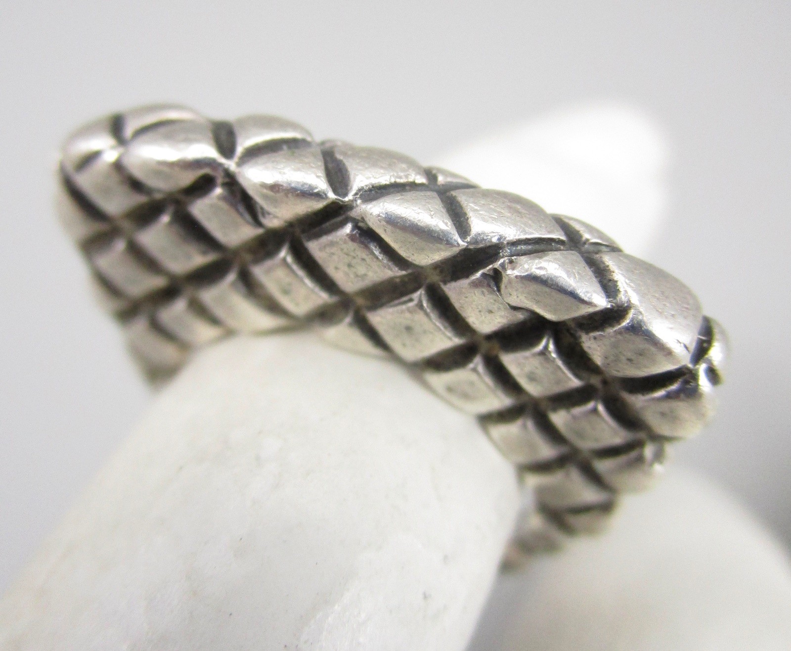 CLASSIC DIAN MALOUF STERLING CROSSHATCH STACK RING GUARD SZ 4.25 RET $190