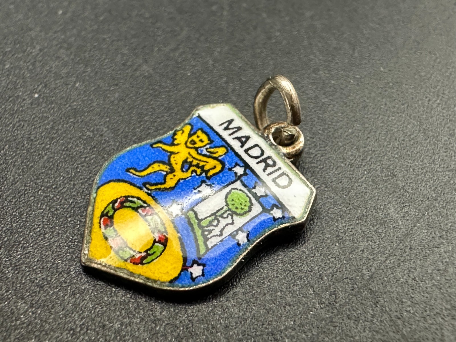 VINTAGE ENAMEL MADRID SPAIN SHIELD CHARM ESPANA COAT OF ARMS Marked 800 1cm