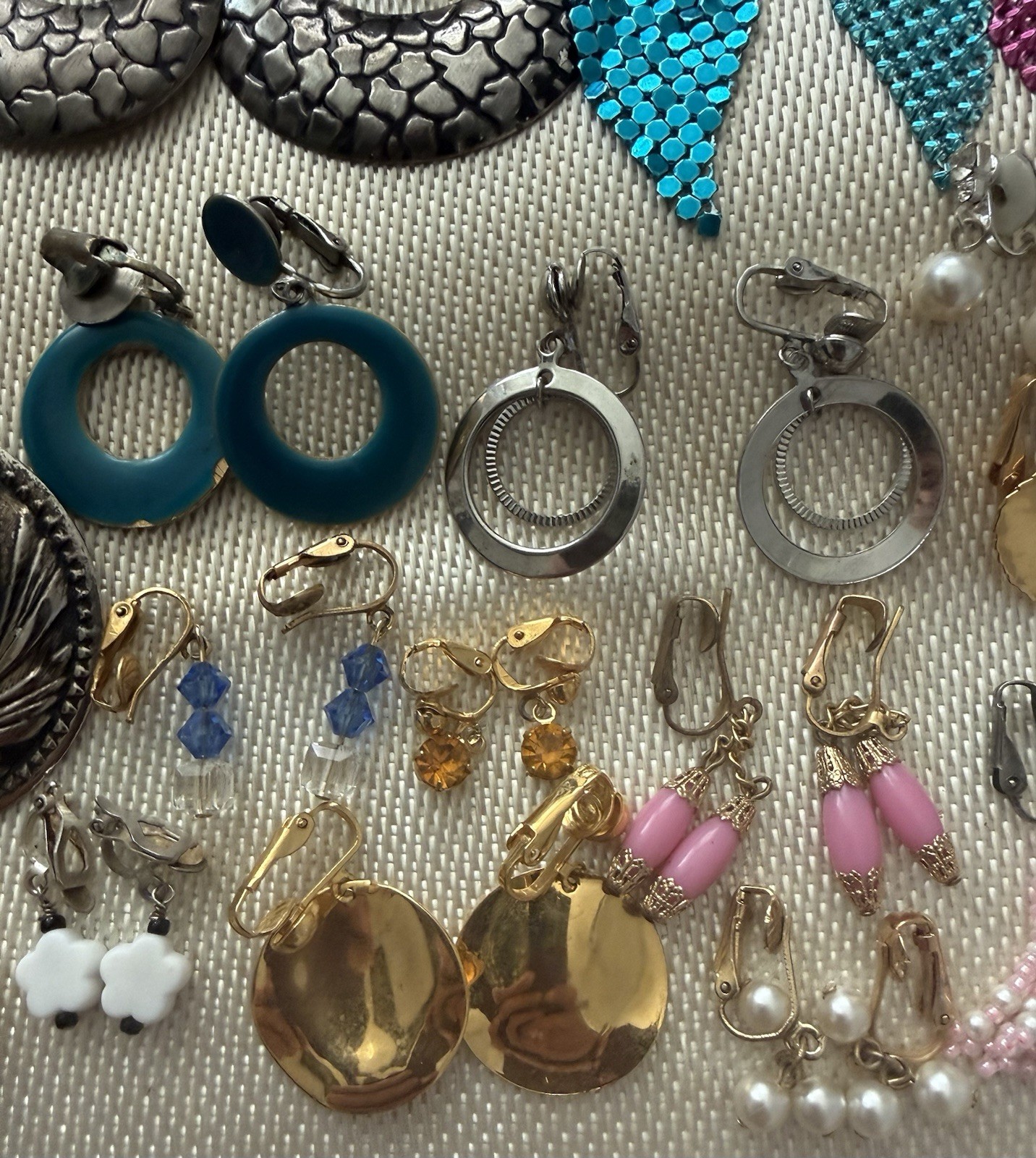 Vintage To Now Lot Of 26 PRs Clip On Earrings Lightweight Dangle Multiple Colors