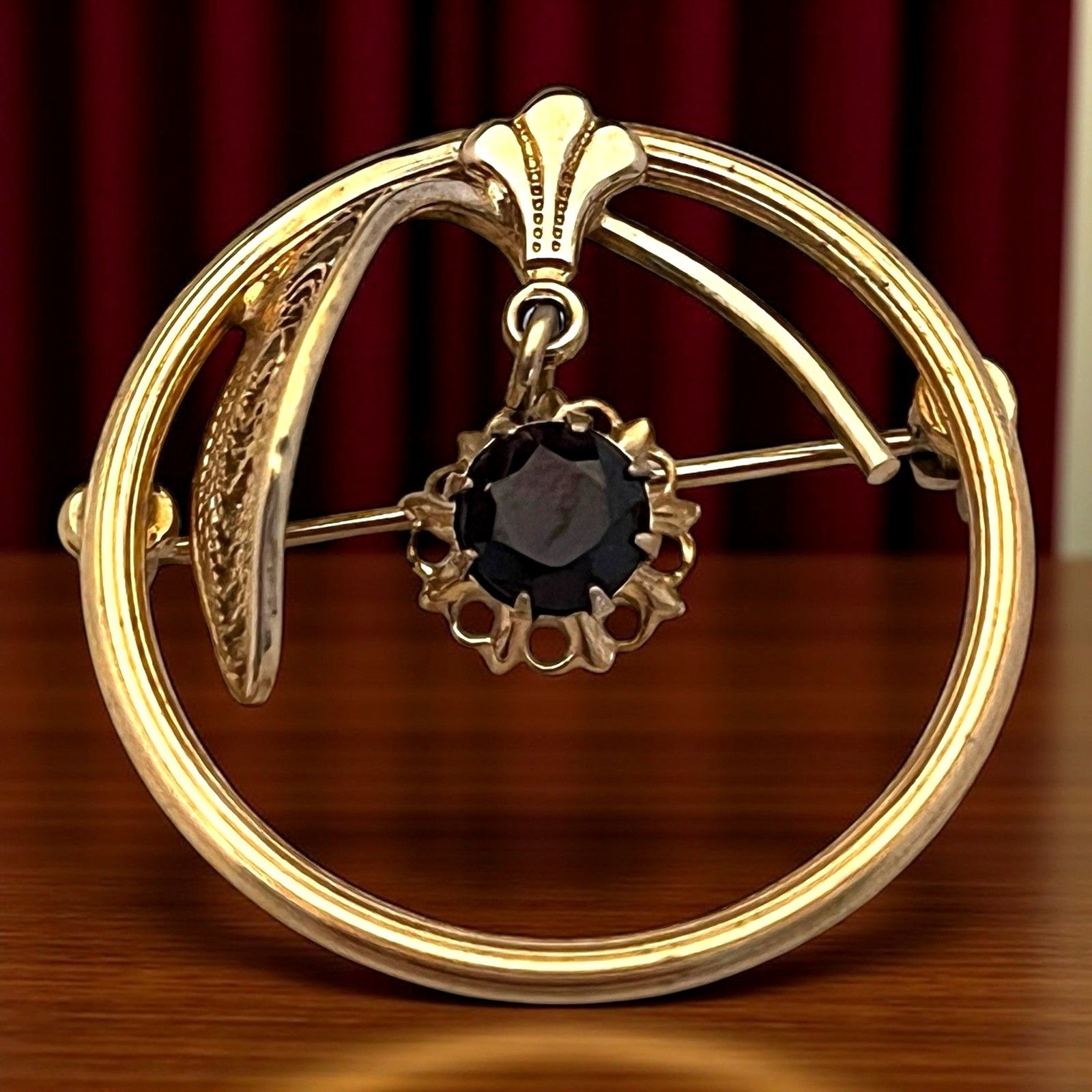 Vintage 1940s Garnet Drop Circle Brooch 14K Gold Overlay Pin – 7S