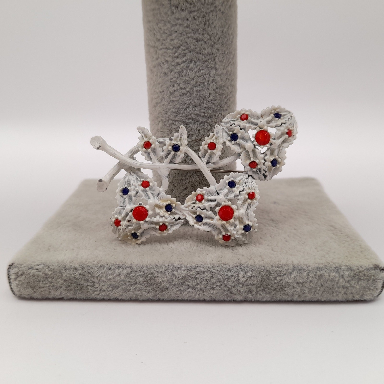 Vintage 1960s White Enamel Red Blue Rhinestones Floral Brooch – 2 3/8 Inches