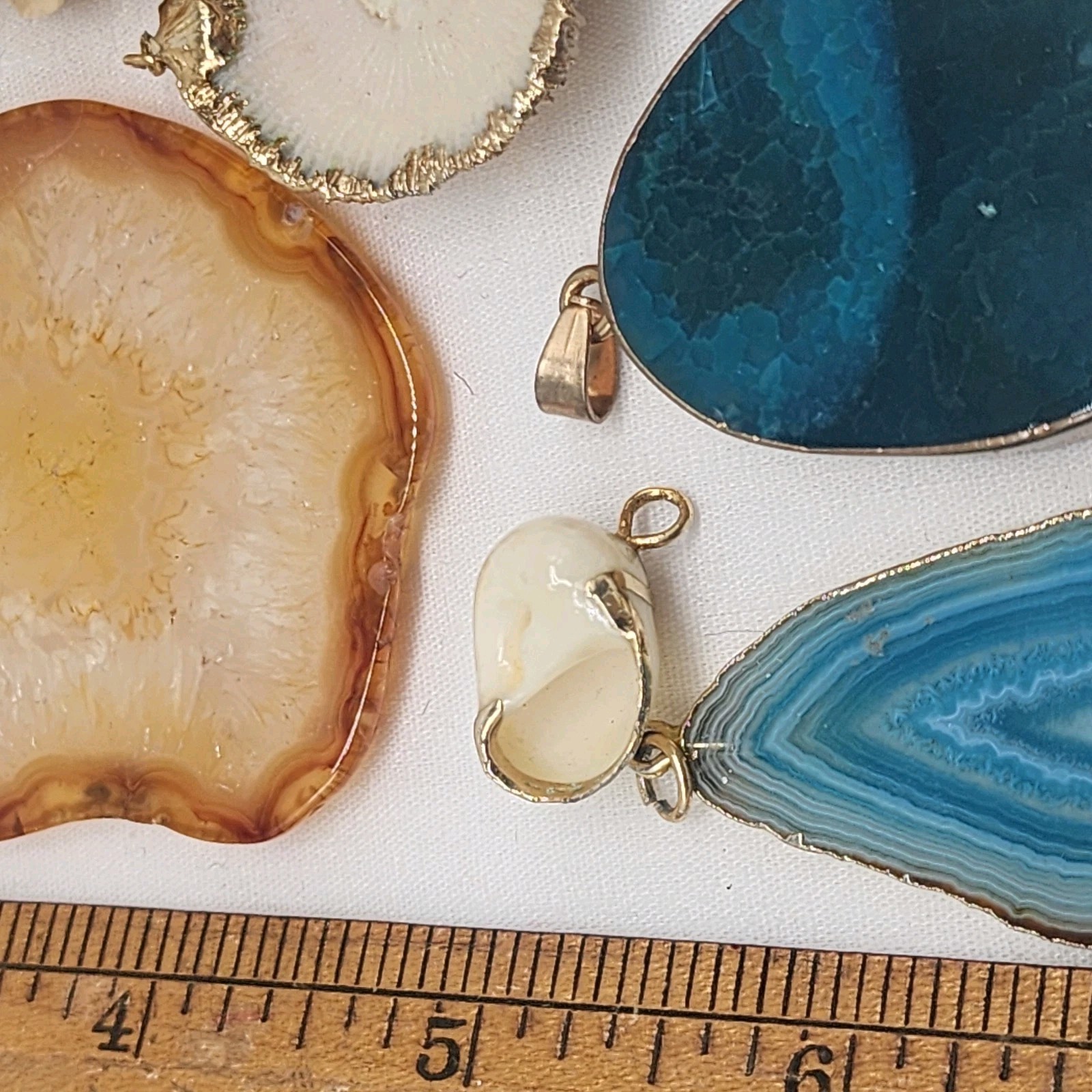 VTG pendant lot stones, shell and glass Mixed Metals lot of 10 Pendants