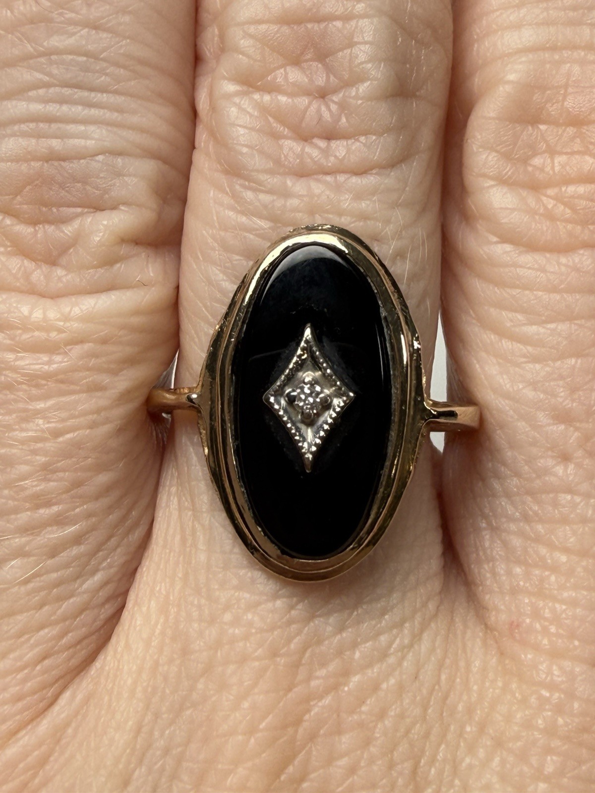 14k Yellow Gold Diamond Oval Black Onyx Size 7 Ring Art Deco