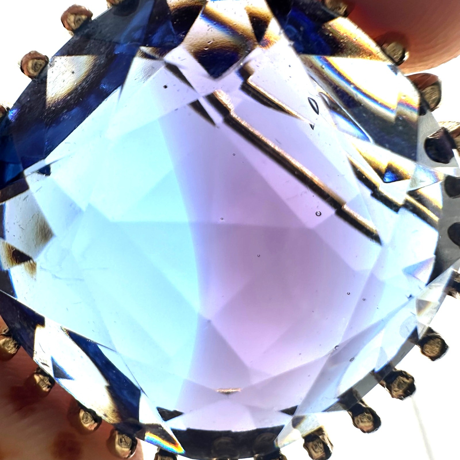 Vintage gold tone cushion cut massive blue glass rhinestone brooch pin